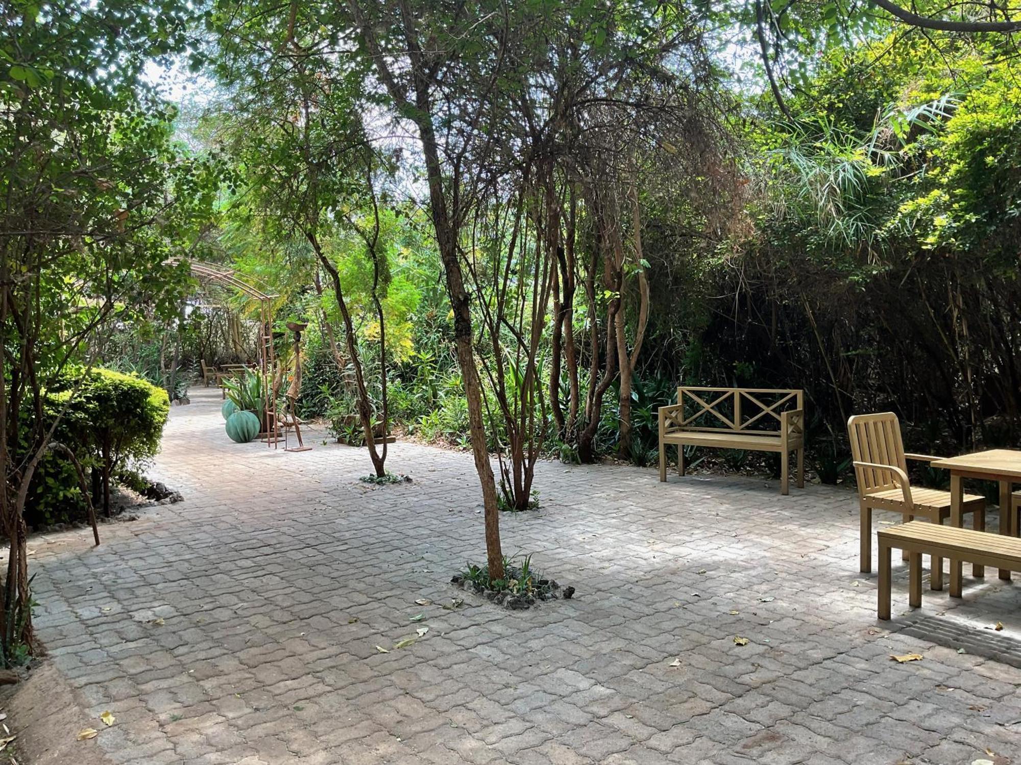 מלון Maua Ikweta Safari Camp מראה חיצוני תמונה