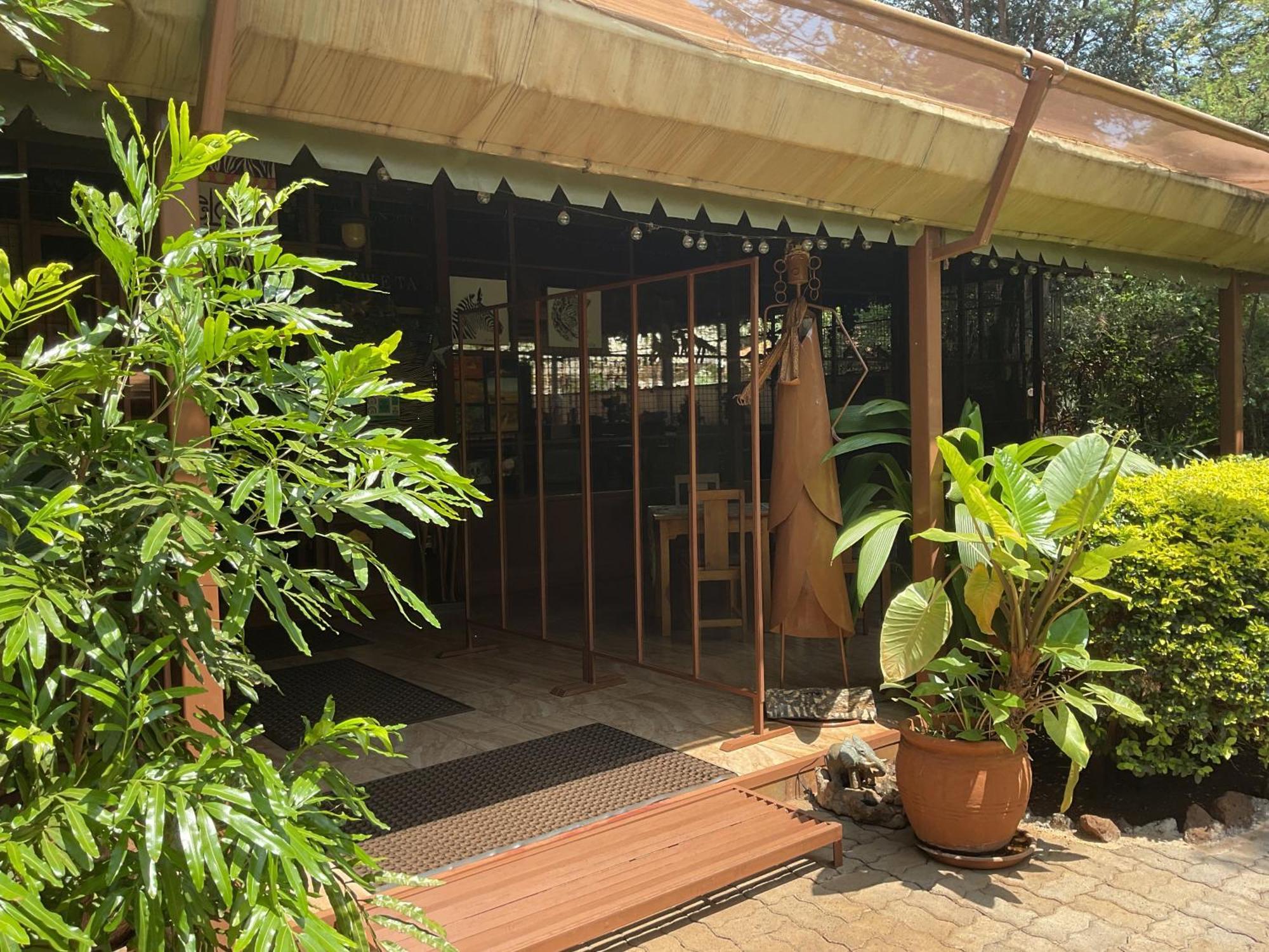 מלון Maua Ikweta Safari Camp מראה חיצוני תמונה