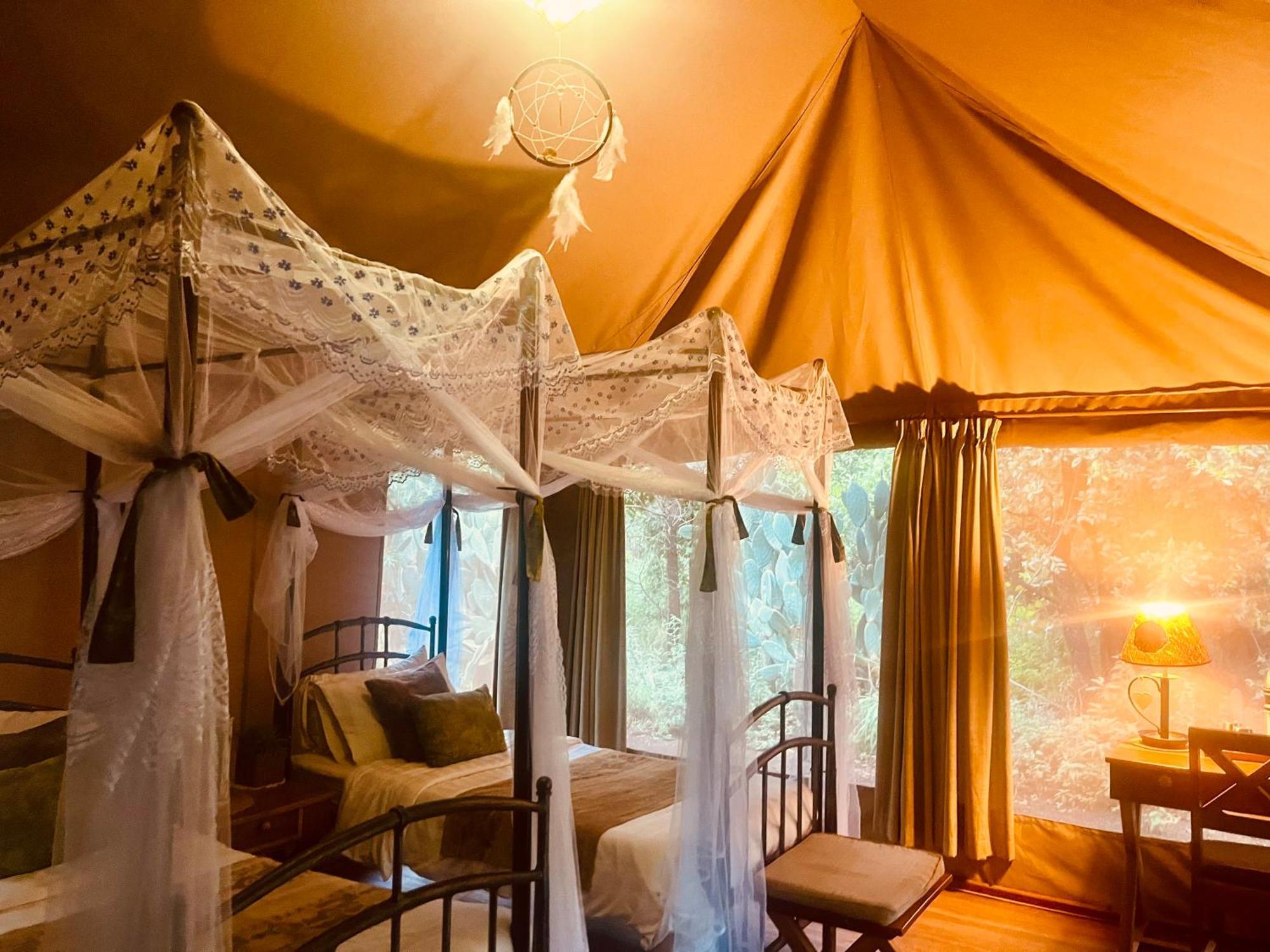 מלון Maua Ikweta Safari Camp מראה חיצוני תמונה