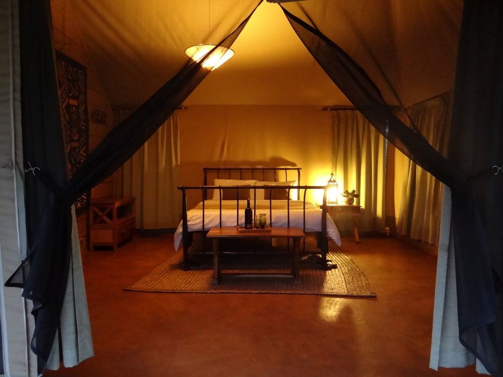 מלון Maua Ikweta Safari Camp מראה חיצוני תמונה
