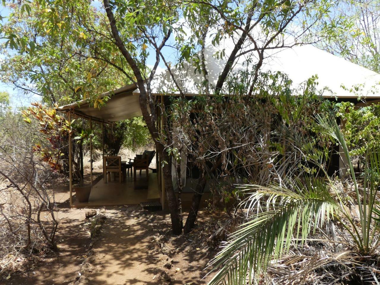 מלון Maua Ikweta Safari Camp מראה חיצוני תמונה